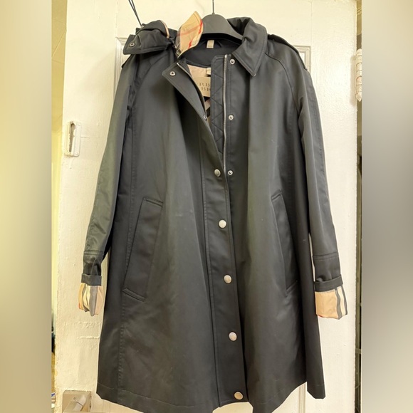 Burberry Black Trench Coat Classic Timeless Design